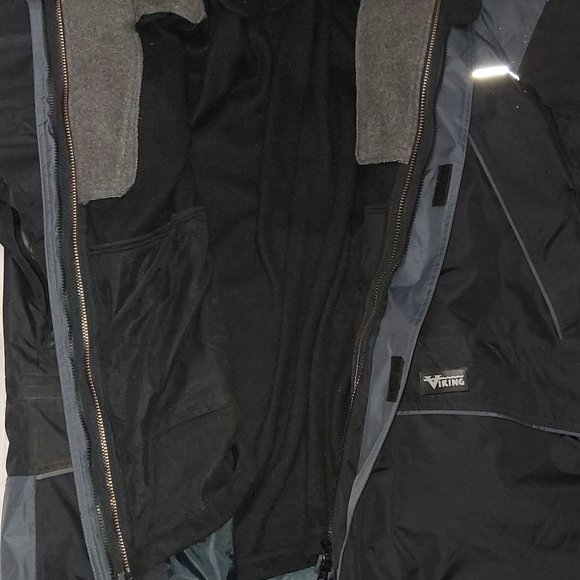 Viking Rain Coat – Great Deal! For top-notch weather protection in temperatures - Picture 2 of 4
